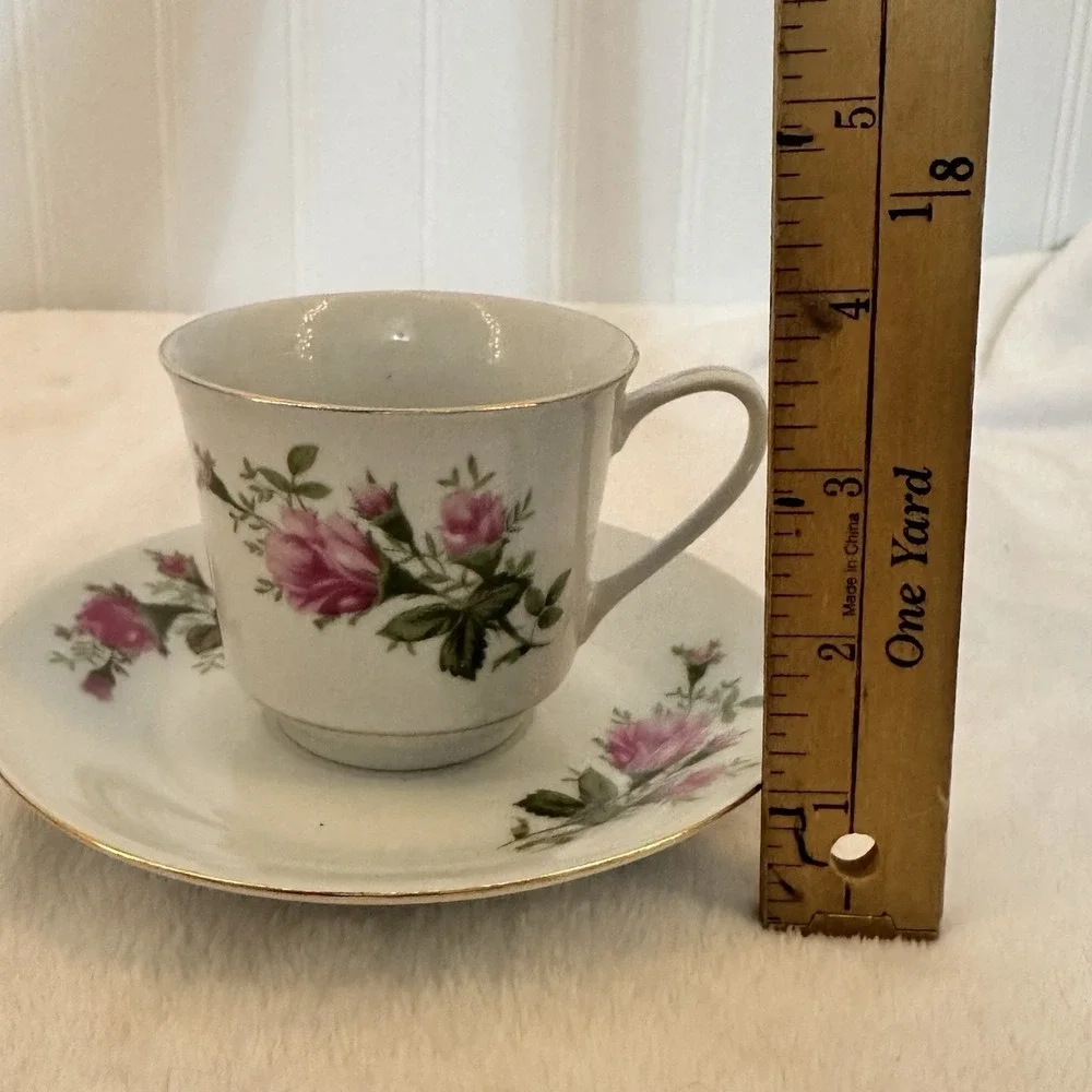 Vintage Made in China Pagoda Mark Roses Coffee Tea CUP & SAUCER‎